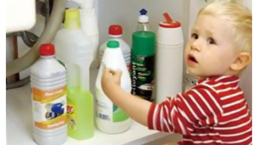 مسمومیت-خانه-تکانی